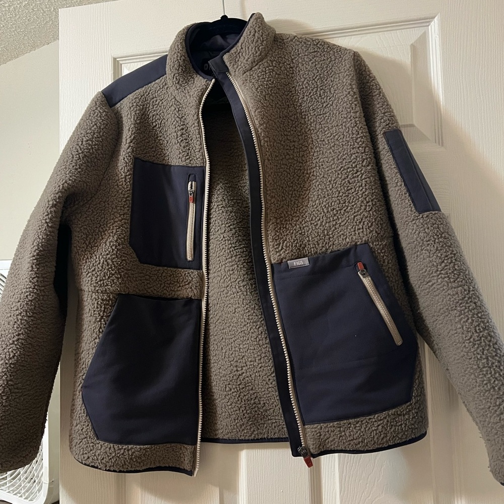 Figs women cacao on shift Sherpa jacket